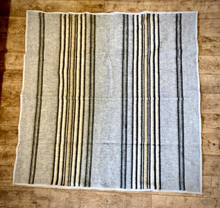 Alpaca Blanket - Image 5